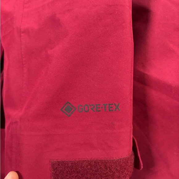 Dakine Women’s Gore-Tex Ski Snowboard Jacket Red Large Waterproof Hooded Shell - Picture 7 of 13